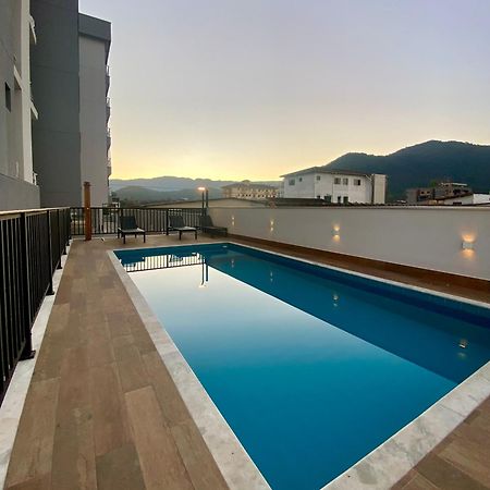 Ap No Centro Piscina E Churras Ubatuba Buitenkant foto